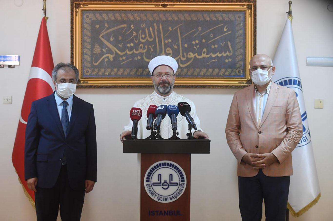 Ayasofya Cami-i Şerifi’ne görevlendirilen imam ve müezzinler açıklandı Ayasofya Cami-i Şerifi’ne görevlendirilen imam ve müezzinler açıklandı